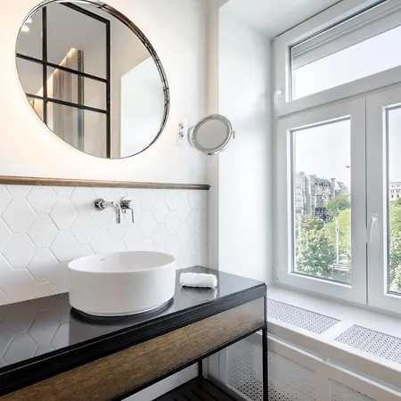 Eye- Boutique Suites, By Bqa Hotel Budapesta