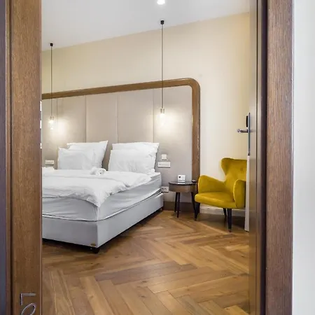 Eye- Boutique Suites, By Bqa Budapeszt