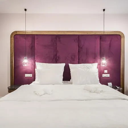 Eye- Boutique Suites, By Bqa Hotel