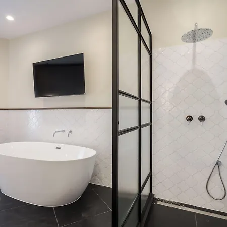 Hotel Eye- Boutique Suites, By Bqa Budapesta