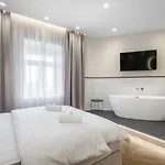 Eye- Boutique Suites, By Bqa Budapest