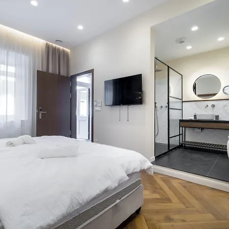 Eye- Boutique Suites, By Bqa