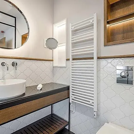 Eye- Boutique Suites, By Bqa