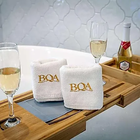 Eye- Boutique Suites, By Bqa 호텔 2*