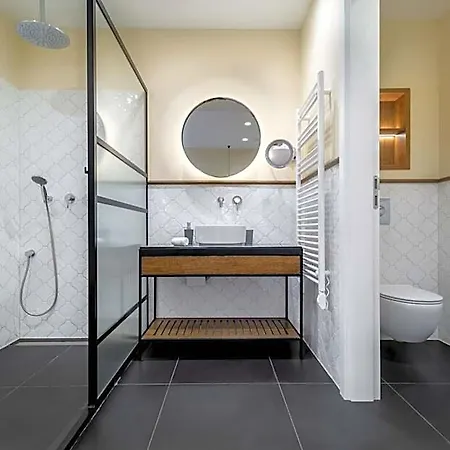Eye- Boutique Suites, By Bqa ホテル ブダペスト