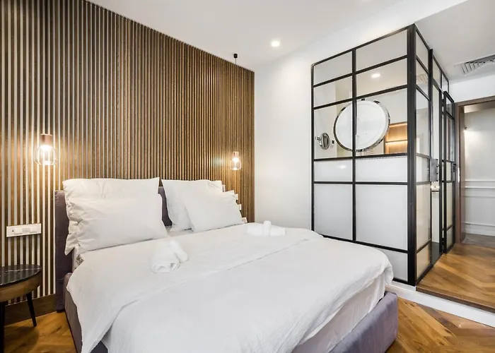 Hotel Eye- Boutique Suites, By Bqa 2*