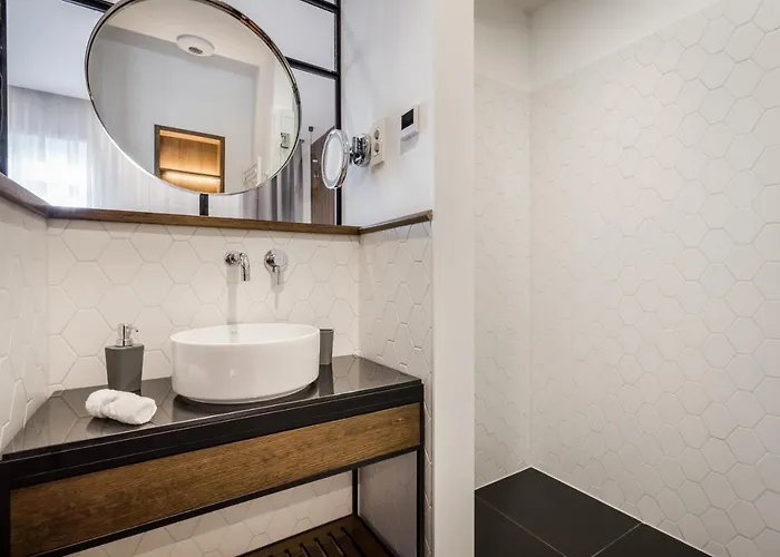 Eye- Boutique Suites, By Bqa Hotel Budapest