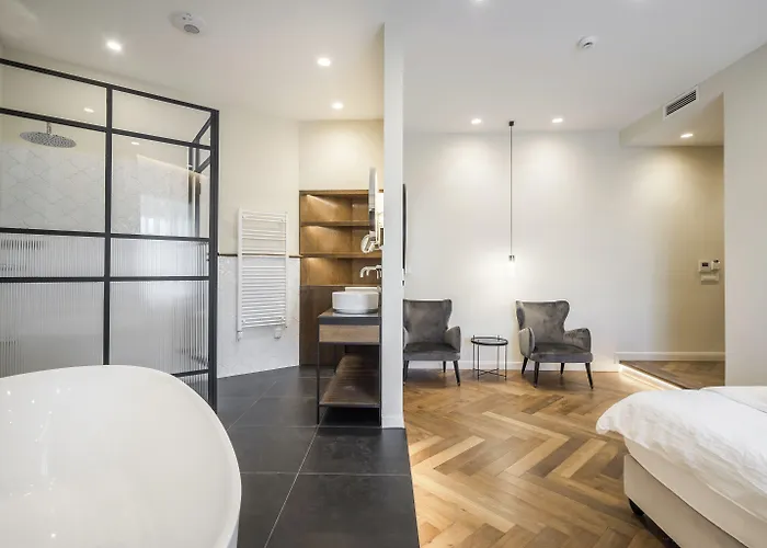 Eye- Boutique Suites, By Bqa Hotel Budapest