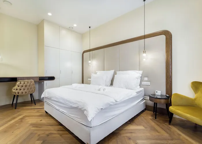 Eye- Boutique Suites, By Bqa Budapest