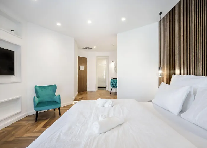 Hotel Eye- Boutique Suites, By Bqa 2*