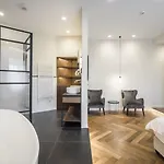 Eye- Boutique Suites, By Bqa Ξενοδοχείο Βουδαπέστη