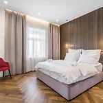 Eye- Boutique Suites, By Bqa Budapest