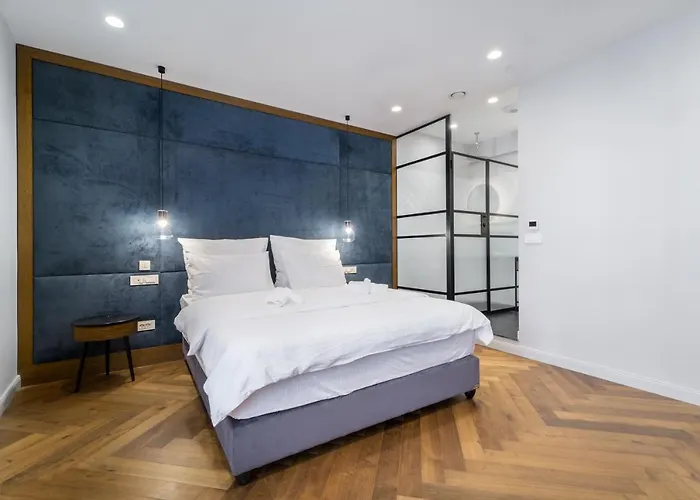 Eye- Boutique Suites, By Bqa Hotel